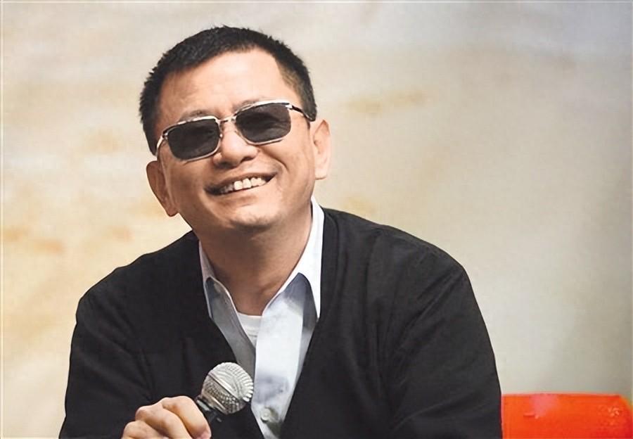 华体会体育官方网站-陪玩陪睡不够！集体开嫖、舔手指、目无王法，阴暗面彻底藏不住了